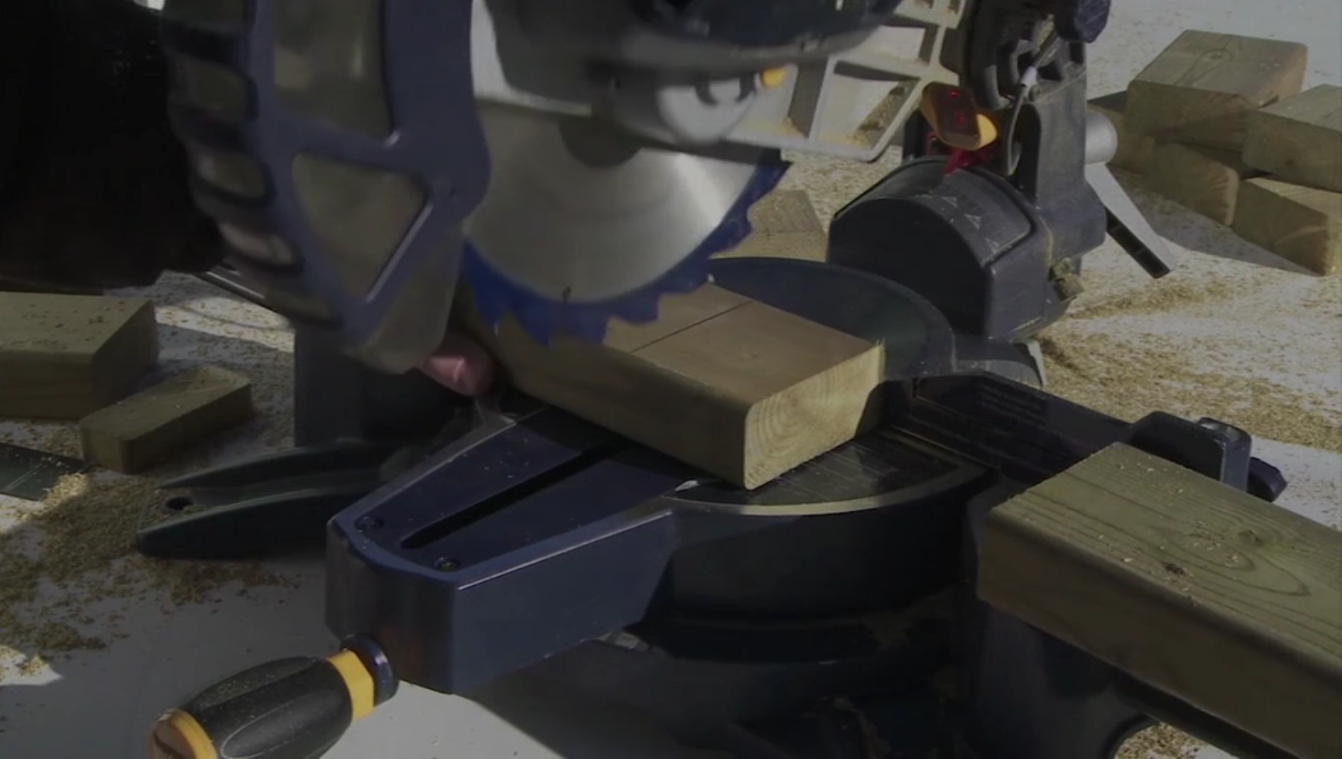 guards-and-switches-for-hand-and-power-tools