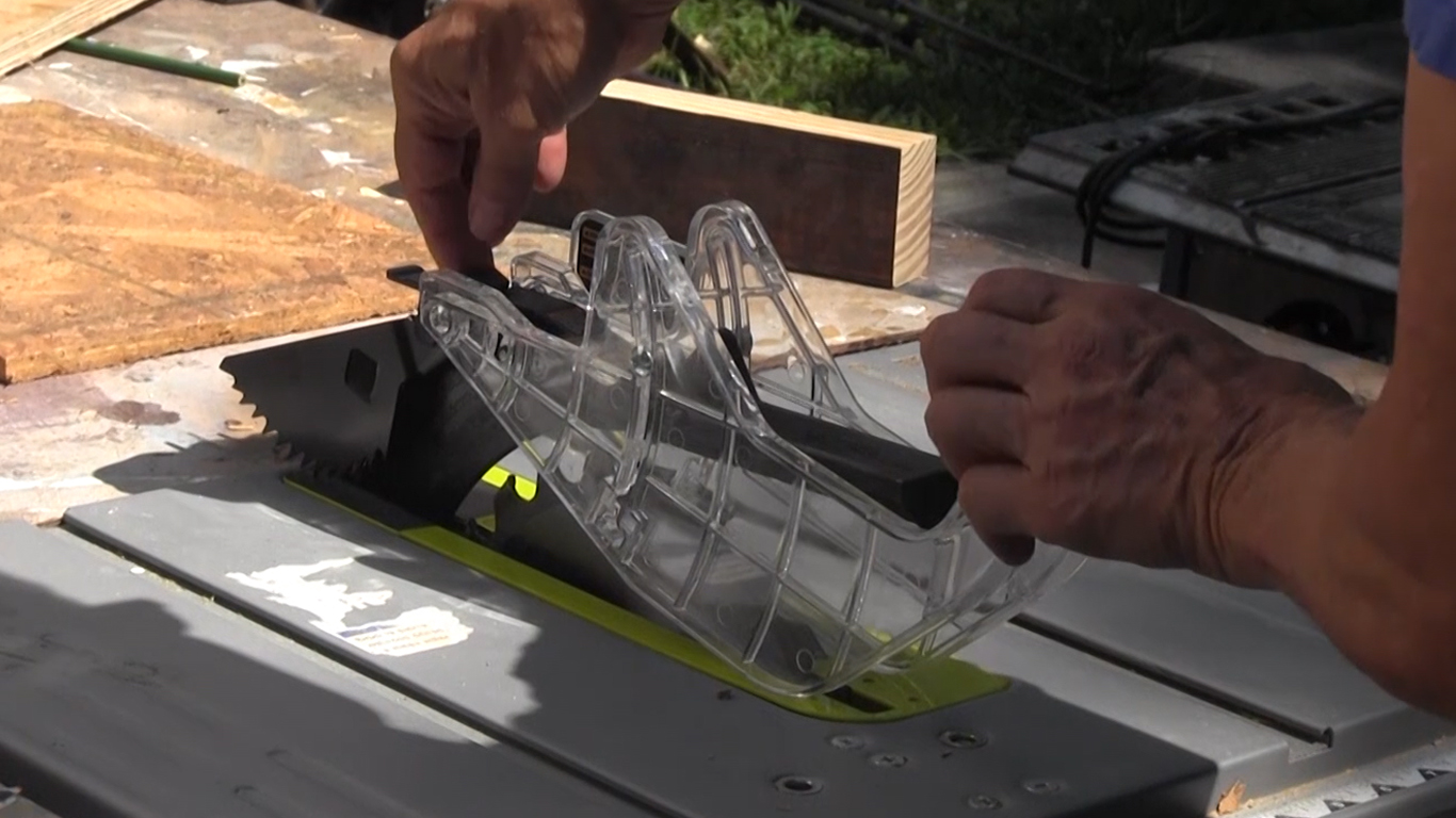 hand-and-power-tools-104-table-saws