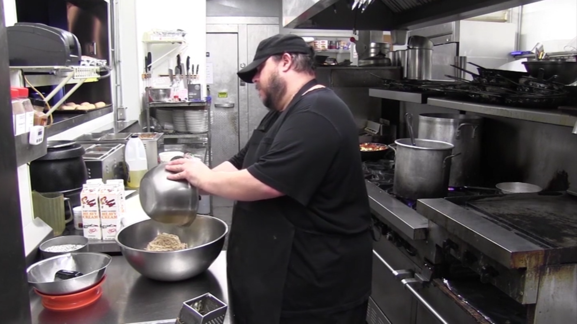 how-accidents-occur-in-kitchen-safety