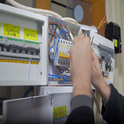 how-electricity-works-for-electrical-safety-duplicate